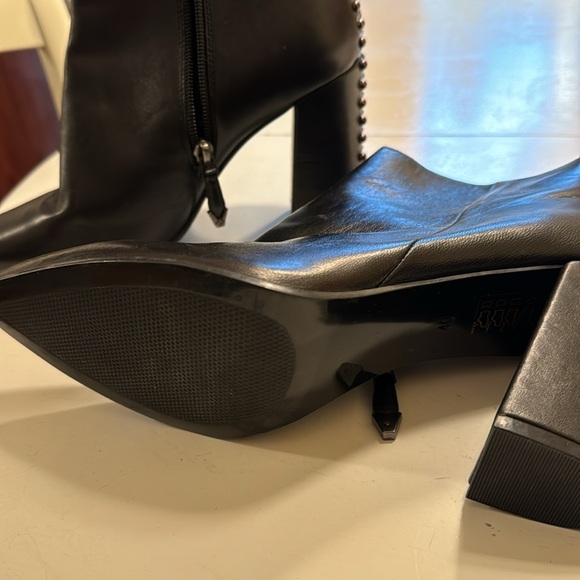 Black studded boots. Scarpa leather Italian  boots studded size 40 Italian - Picture 5 of 9